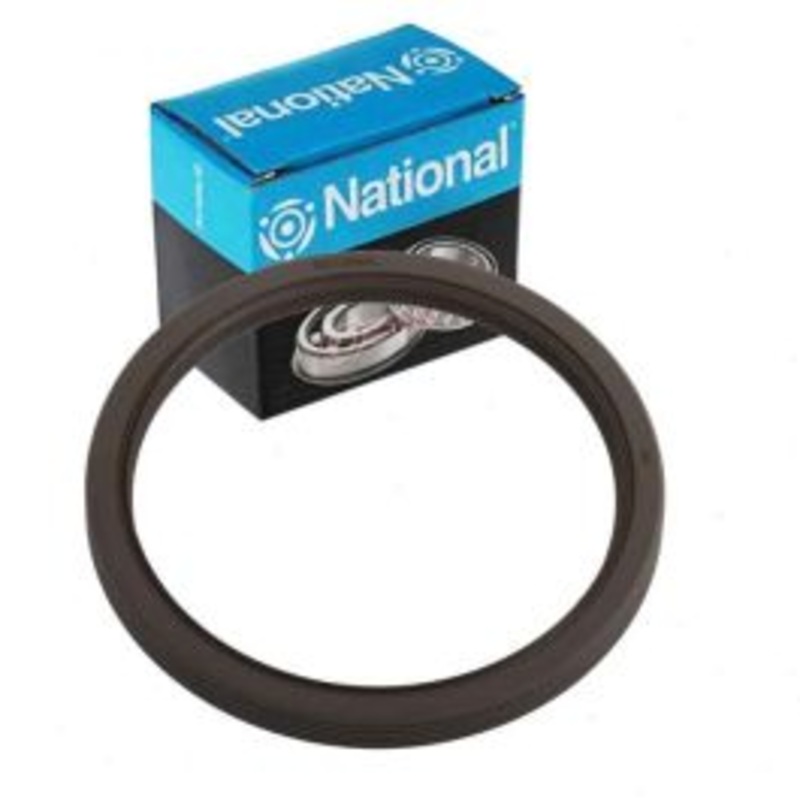 National Rear Engine Crankshaft Seal for 2000-2005 Ford Excursion