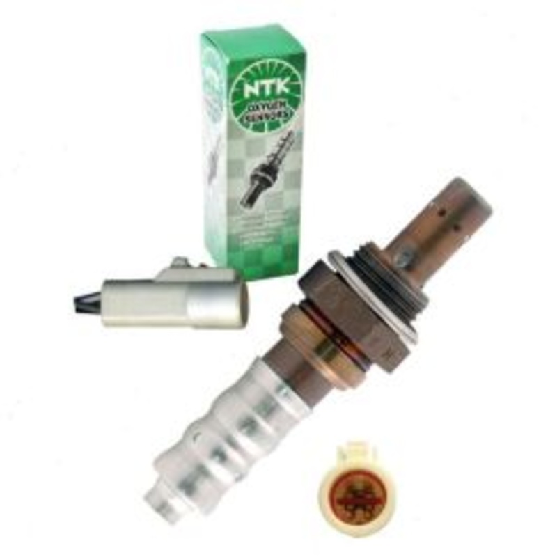 NGK NTK Upstream Oxygen (O2) Sensor for 1996-1997 Lincoln Town Car 4.6L V8