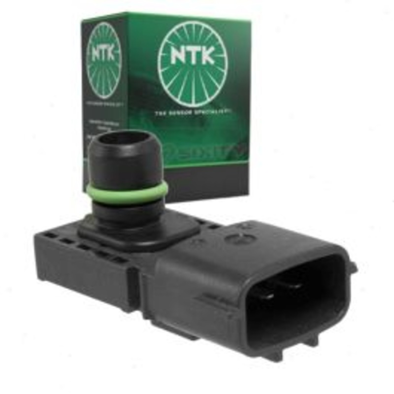 NGK NTK Fuel Tank Pressure Sensor for 2013-2018 Nissan NV200 2.0L L4