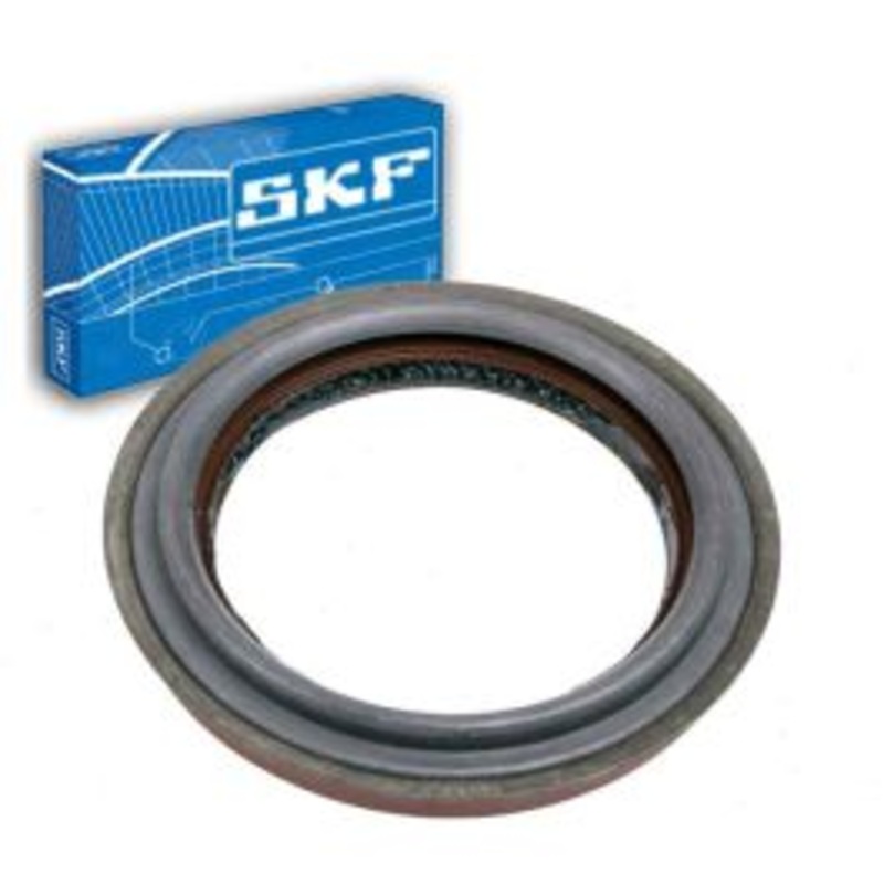 SKF Rear Wheel Seal for 2003-2005 Ford E-350 Club Wagon