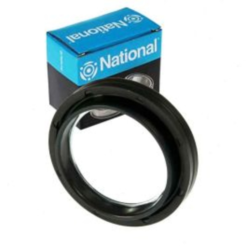 National Front Inner Axle Spindle Seal for 1997 Ford F-250 HD